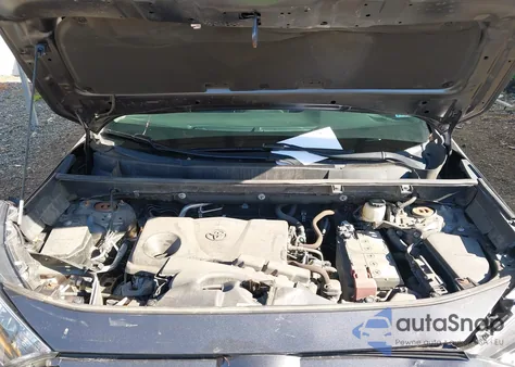 2020 Toyota Rav4 Xle Premium z USA, uszkodzony, nr VIN 2T3A1RFVXLW109610